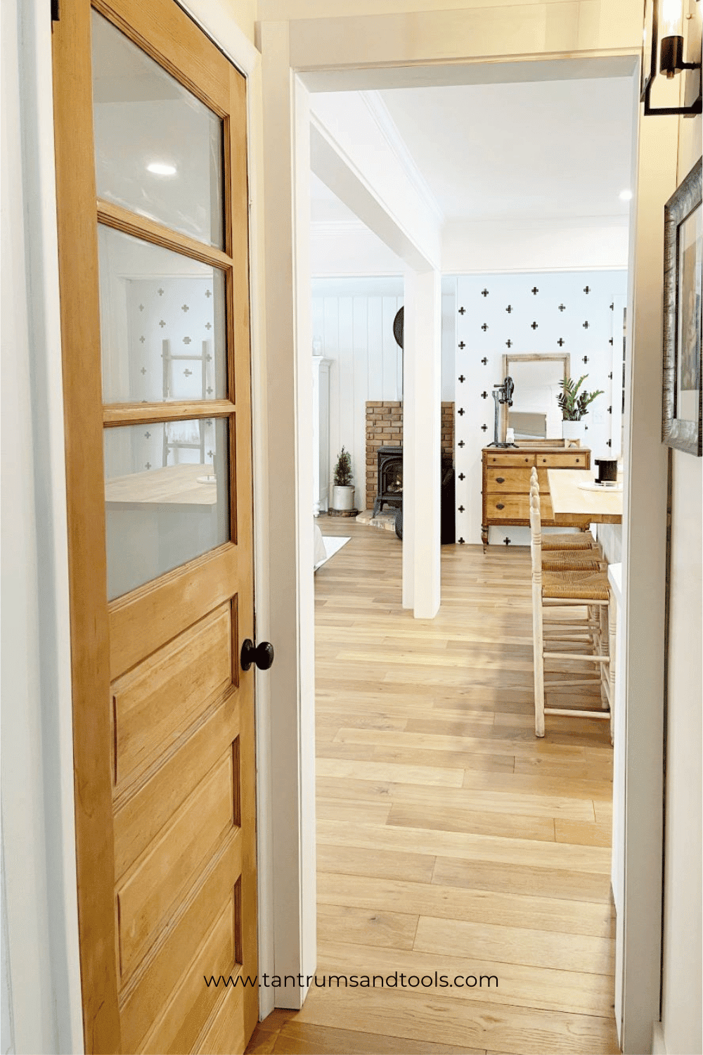 Striking Modern Farmhouse Kitchen Wall Decor Ideas