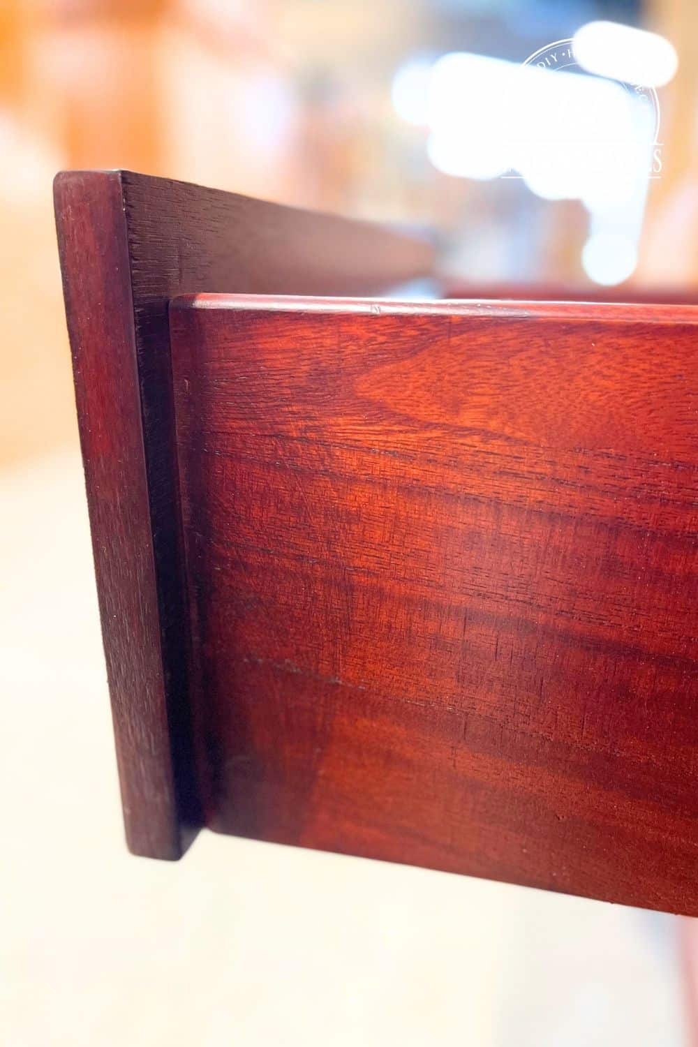 How to Know if Furniture is Real Wood or Veneer Wood Panel