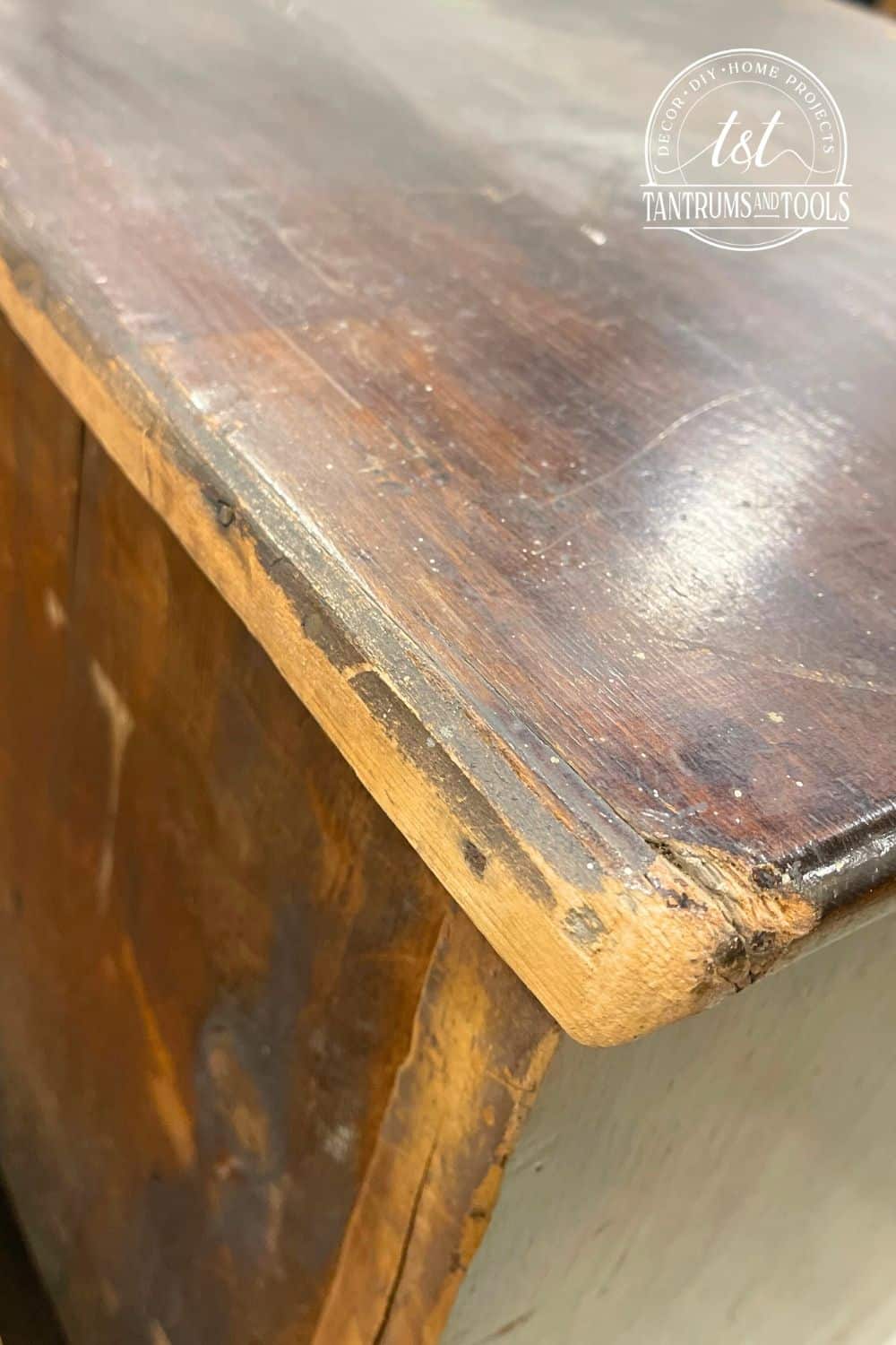 How to Know if Furniture is Real Wood or Veneer Wood Panel