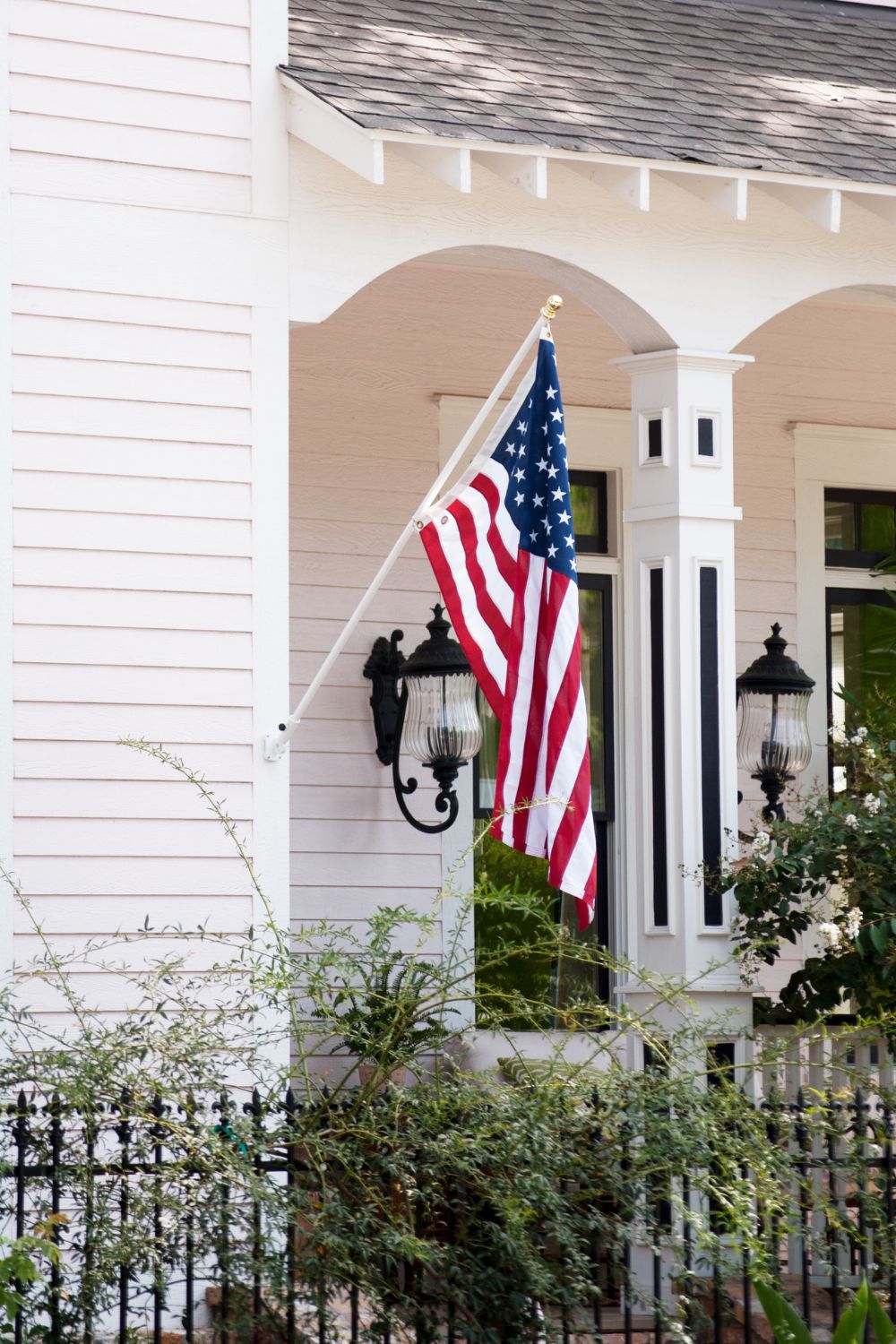 Patriotic Front Porch Ideas With The American Flag