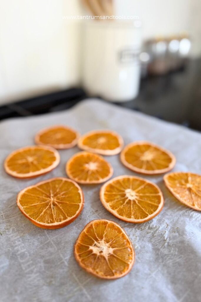how to dry orange slices | Dried orange slices for decoration